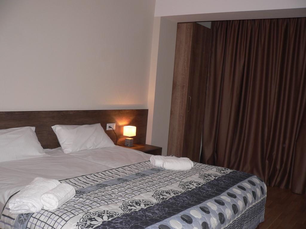 Big Bay Hotel Tiflis Habitación foto
