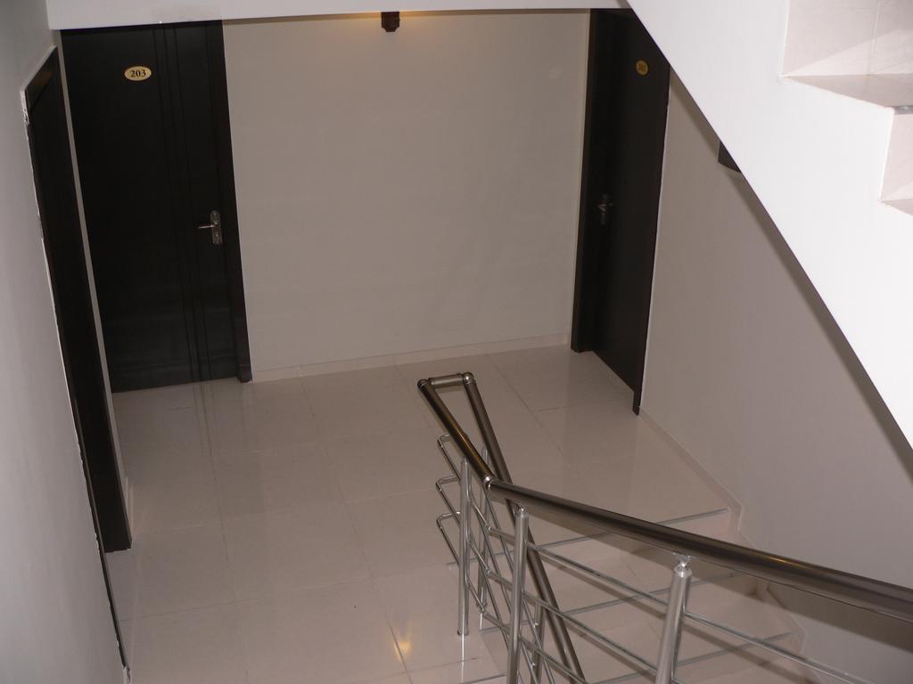Big Bay Hotel Tiflis Exterior foto