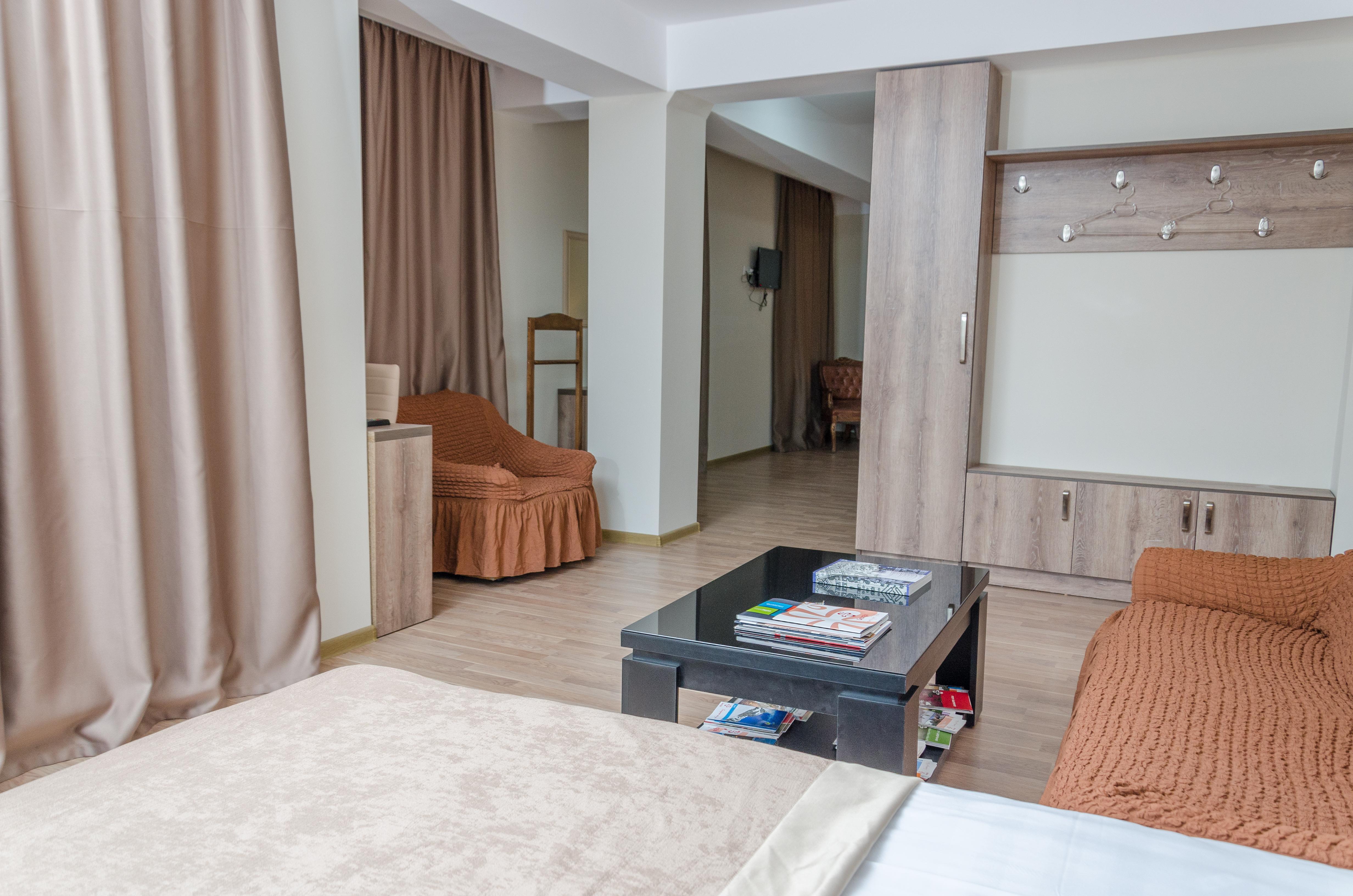 Big Bay Hotel Tiflis Exterior foto