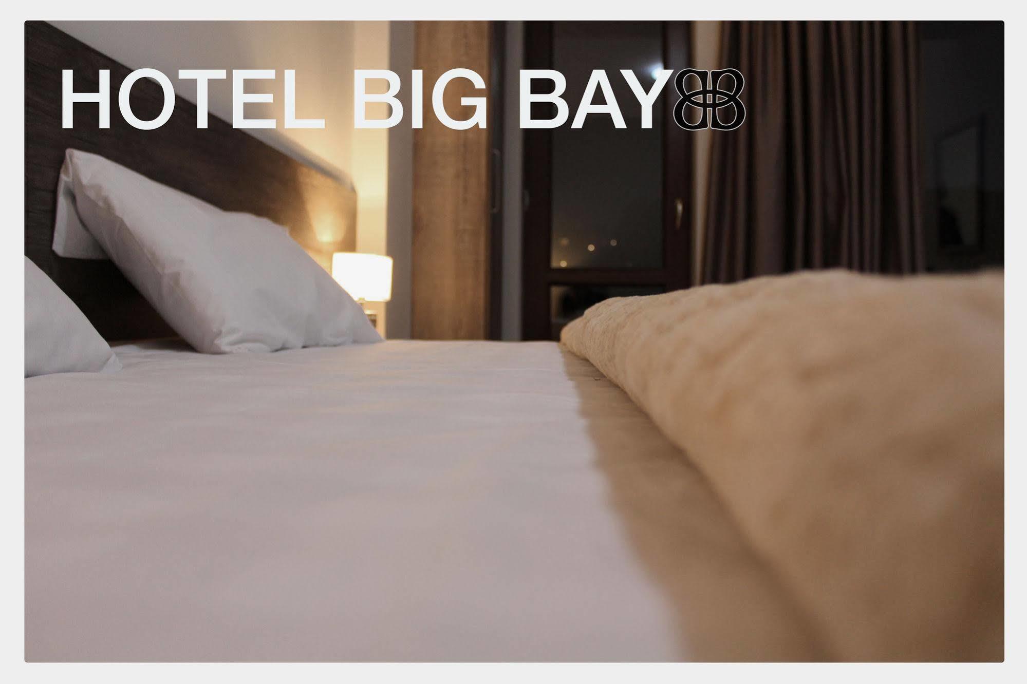 Big Bay Hotel Tiflis Exterior foto