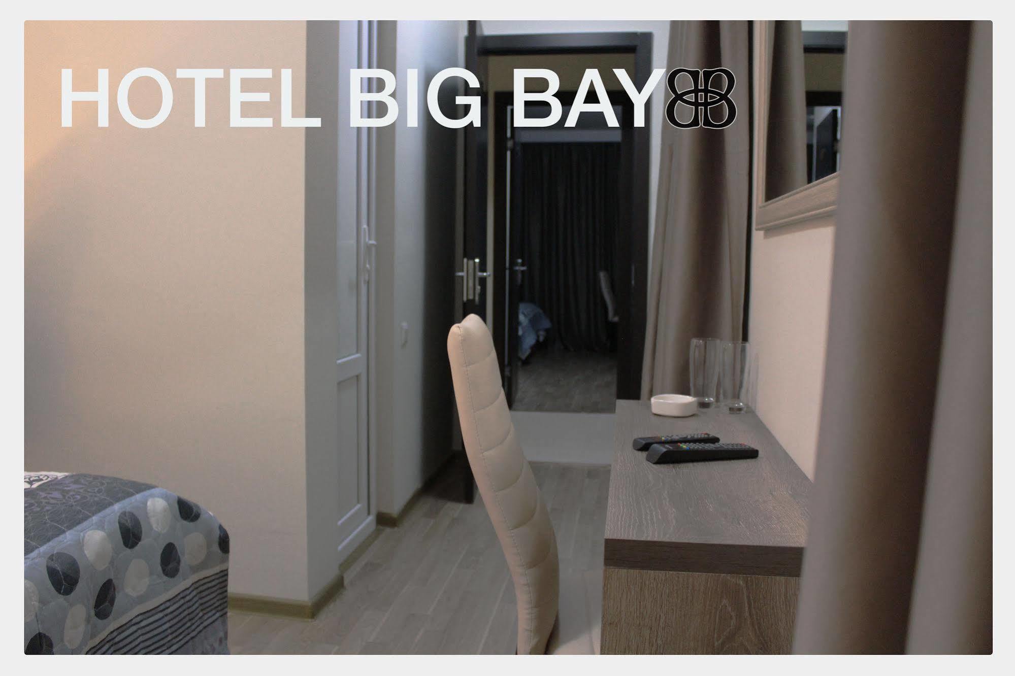 Big Bay Hotel Tiflis Exterior foto